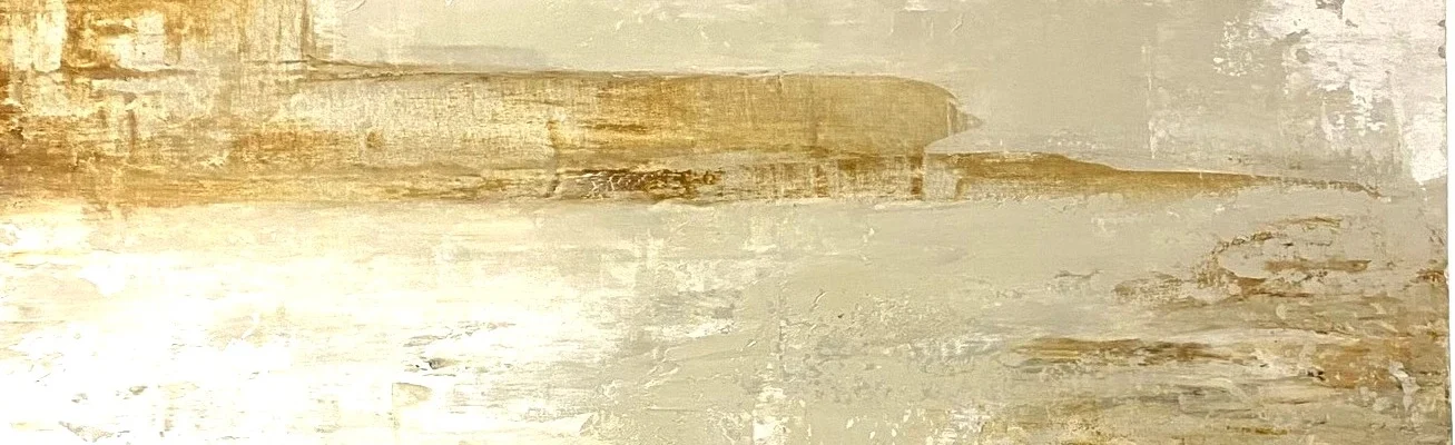 Pintura abstracta Páramo, obra de arte contemporáneo con texturas en tonos beige, crema, dorados y ocres.